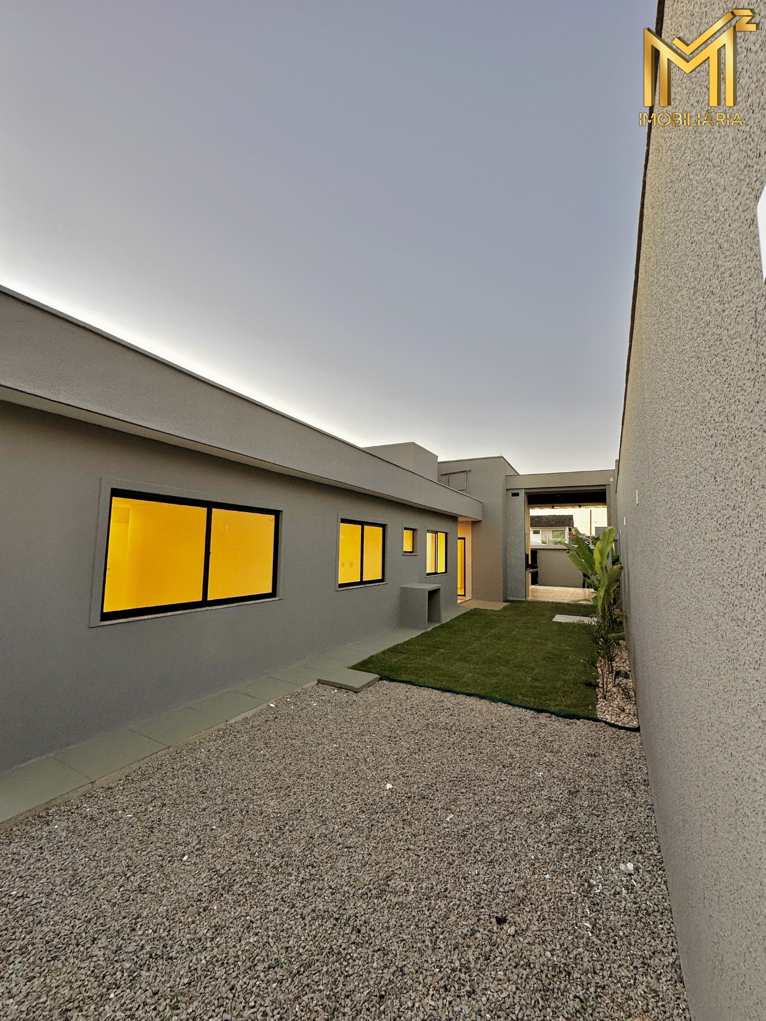 Foto 9 do imóvel Casa Plana de Esquina no Eusébio