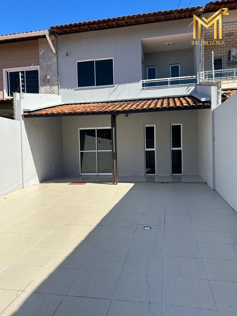 Foto 6 do imóvel Casa Duplex com 3 Suítes e Lazer Privativo no Centro do Eusébio.